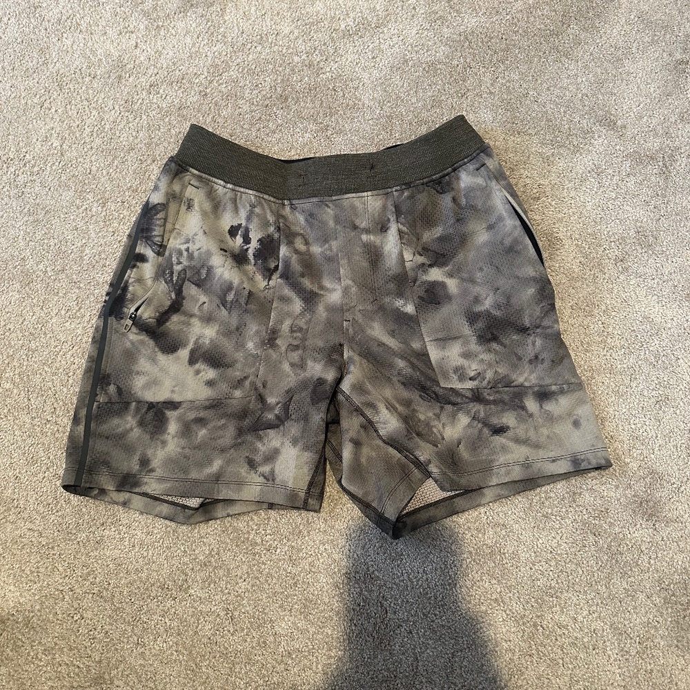Lululemon - Textured Tech Linerless Short 7" - Limited Edition